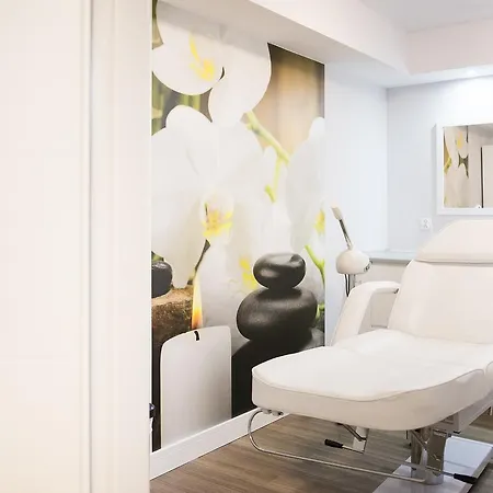 Renusz Ξενοδοχείο