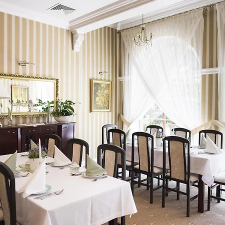 Hotel Renusz